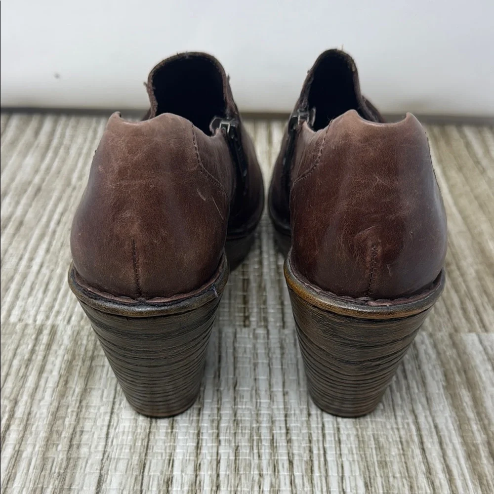 Brown Born Shoes - Picture 5 of 10